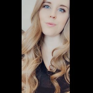 Meet your Posher, Alissa